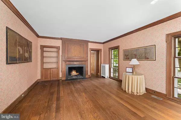 Washington, DC 20007,1727 HOBAN RD NW