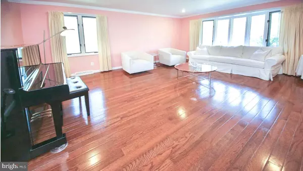 Berwyn, PA 19312,1120 CYMRY DR