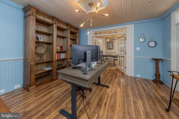 Mullica Hill, NJ 08062,69 S MAIN ST