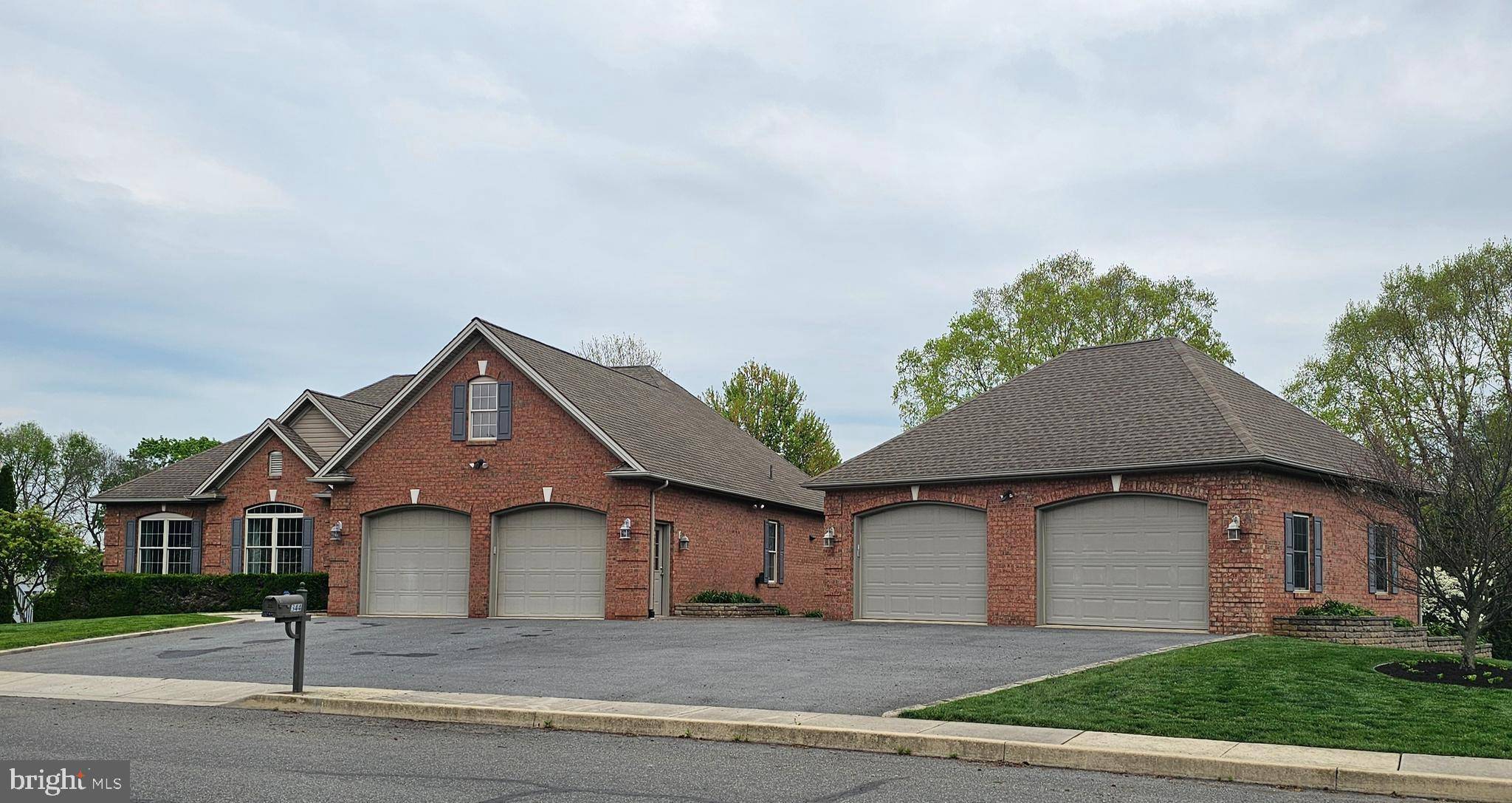 Greencastle, PA 17225,344 MOSS SPRING AVENUE