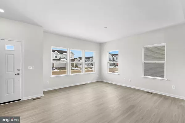 Inwood, WV 25428,31 OUTRIGGER RD
