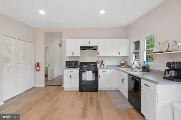 Riva, MD 21140,5 DOGWOOD RD