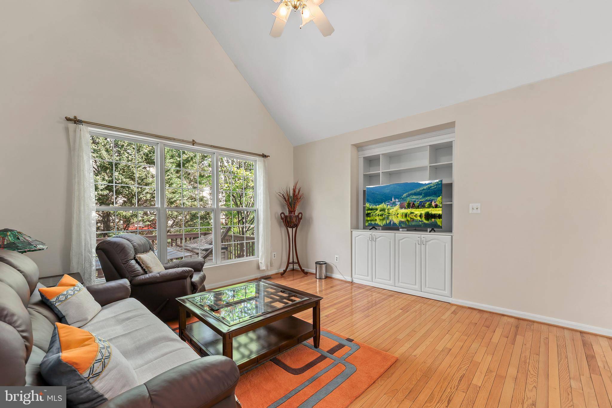 Centreville, VA 20121,6010 HONNICUT DR