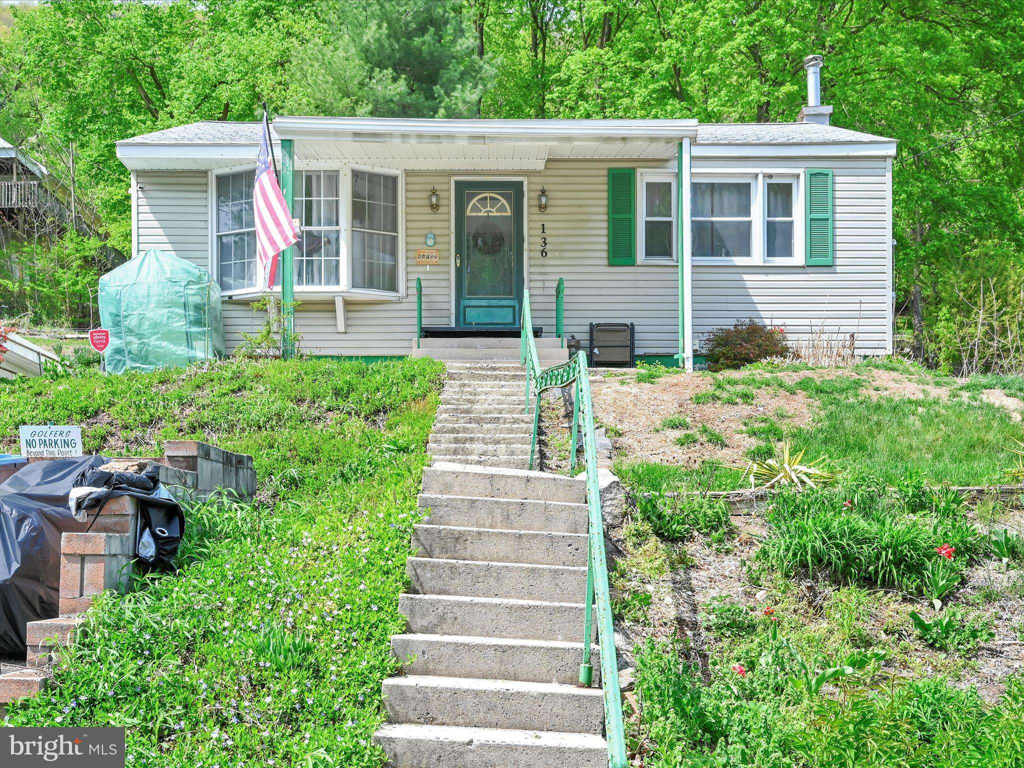 136 MAIN ST, Pottsville, PA 17901