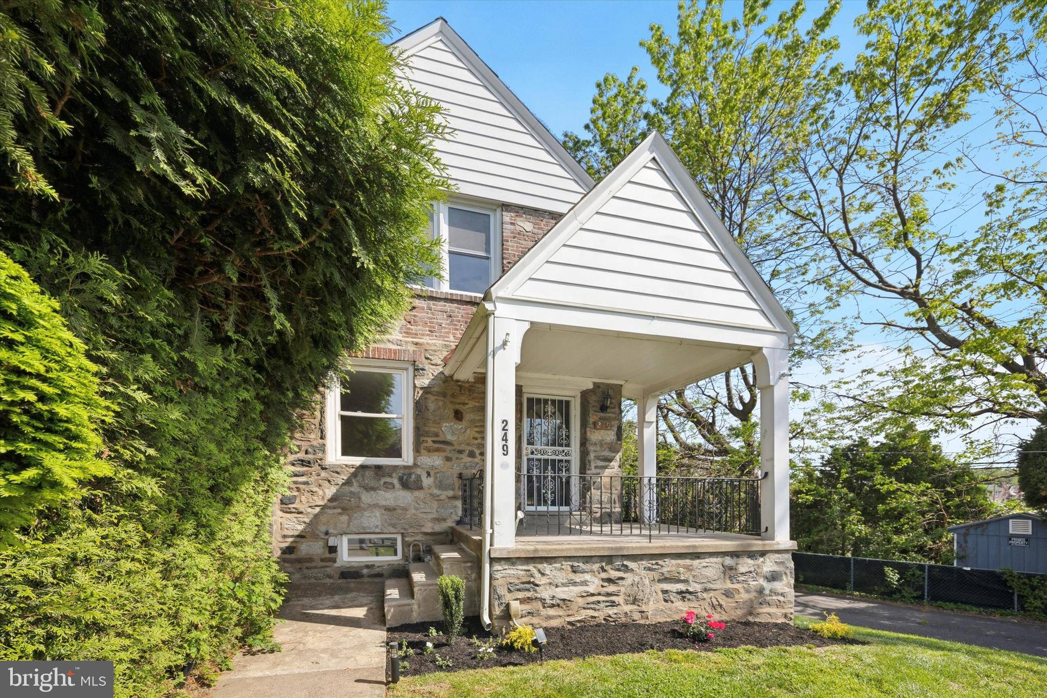 249 LE CARRA DR, Lansdowne, PA 19050