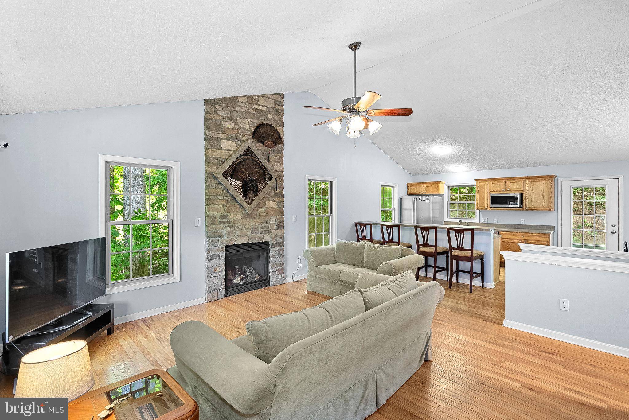 Front Royal, VA 22630,806 WINDY WAY
