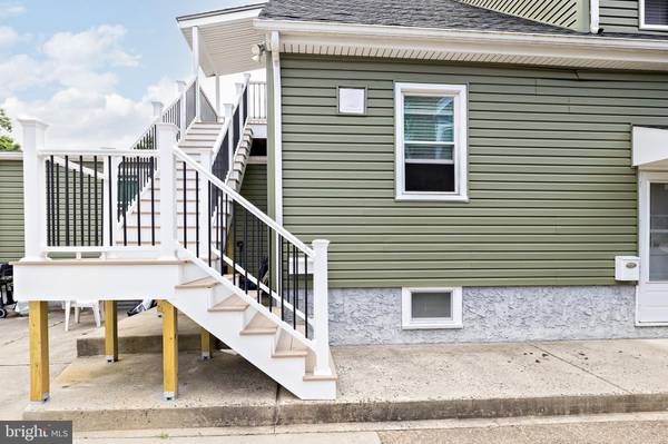 Mount Ephraim, NJ 08059,129 5TH AVE #APT. B