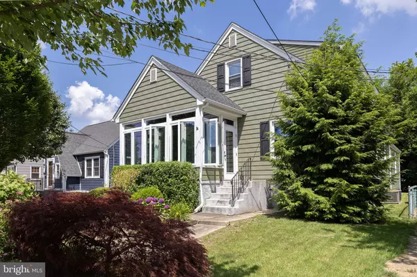 129 5TH AVE #APT. B, Mount Ephraim, NJ 08059