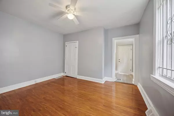 Philadelphia, PA 19142,7115 YOCUM ST