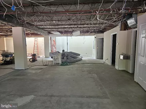 Alexandria, VA 22310,6072 FRANCONIA RD #6070-6072-6074