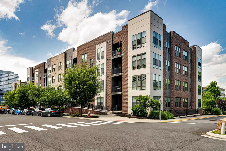 11200 RESTON STATION BLVD #207, Reston, VA 20190