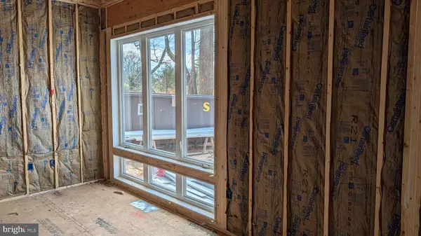 Manassas, VA 20111,6634 DAVIS FORD RD.