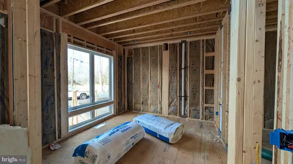 Manassas, VA 20111,6634 DAVIS FORD RD.