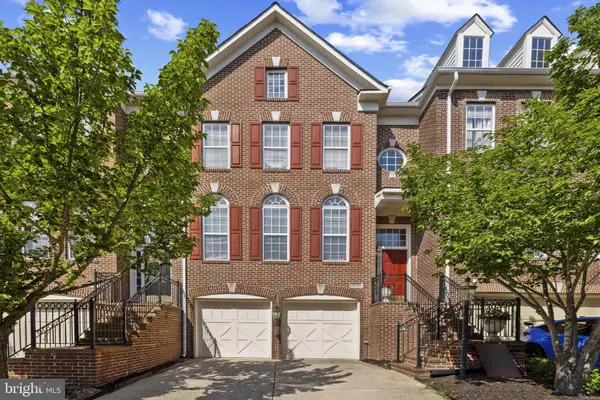 Herndon, VA 20171,13050 GREG ROY LN