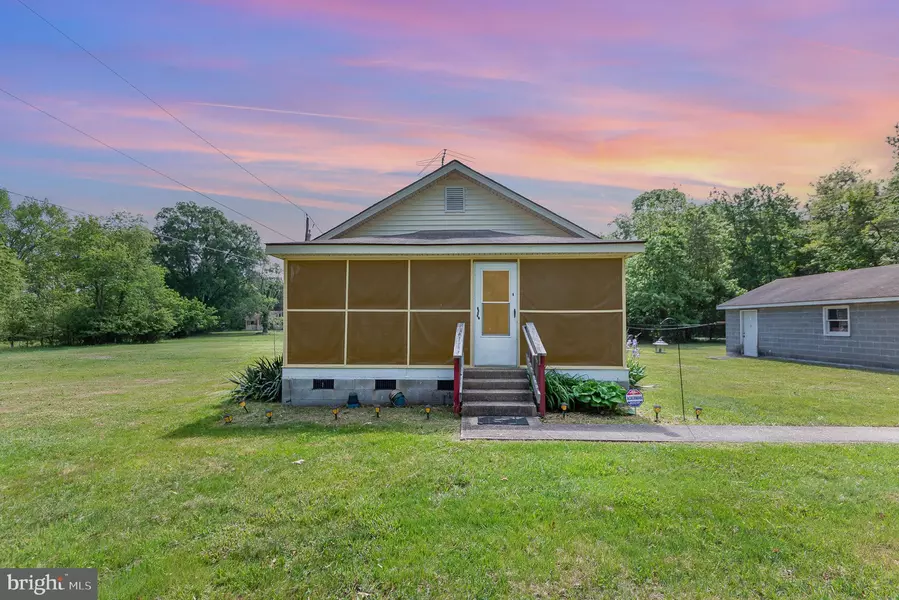 16437 SCHOOL HOUSE RD, King George, VA 22485