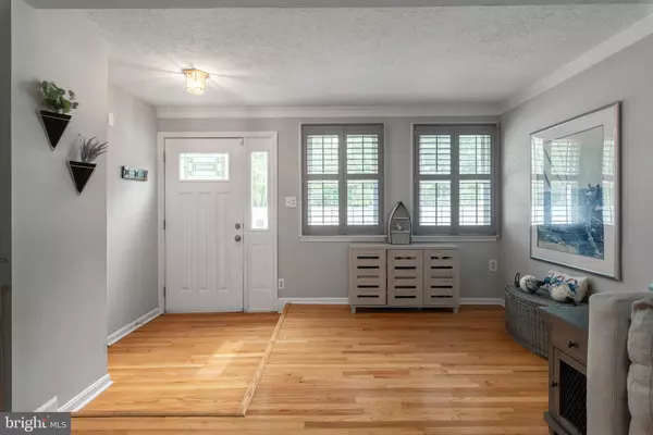 Arnold, MD 21012,735 COTTAGE DR