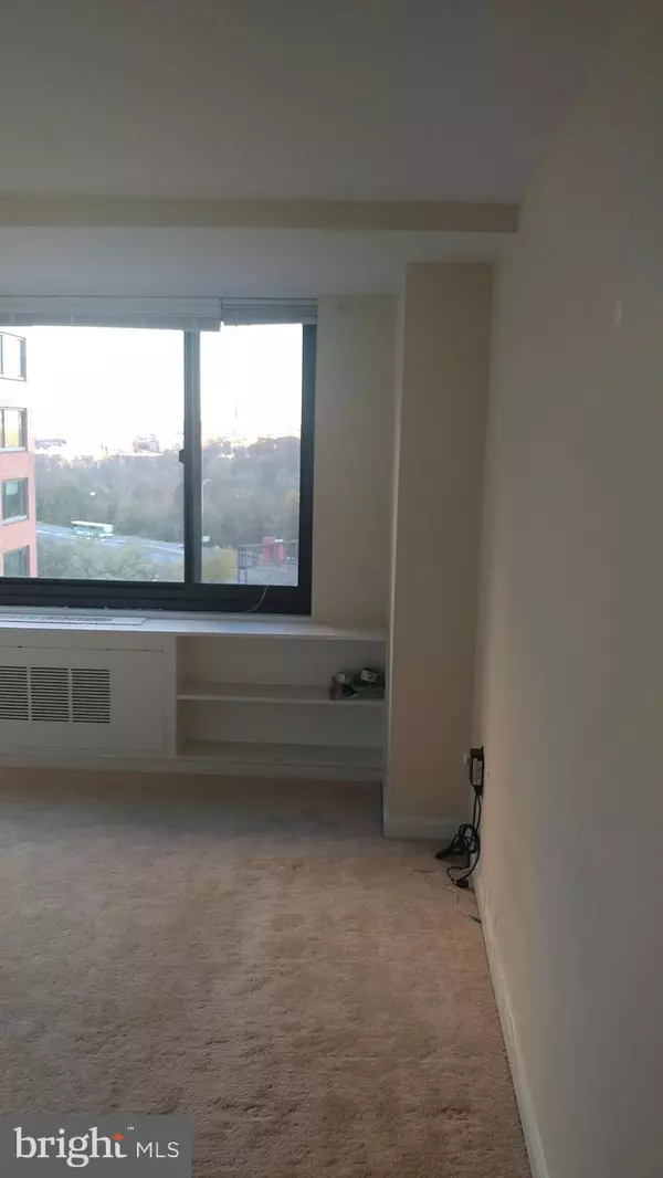 Arlington, VA 22209,1021 ARLINGTON BLVD #928