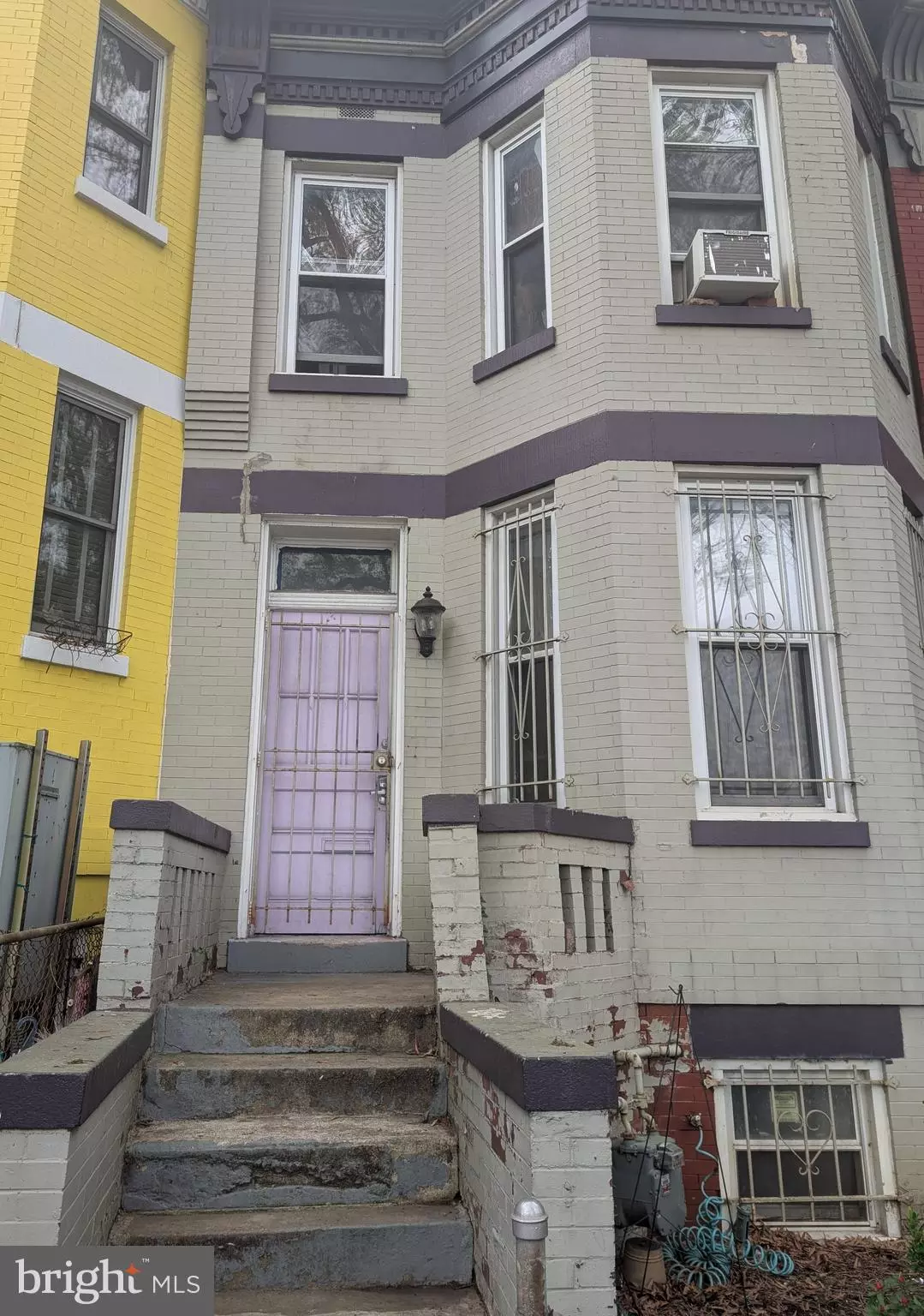 Washington, DC 20002,13 RHODE ISLAND AVE NE
