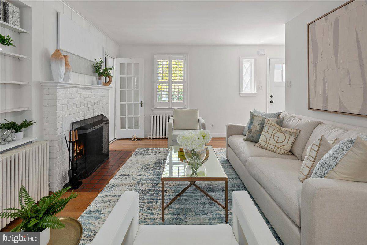 Arlington, VA 22207,4723 24TH RD N