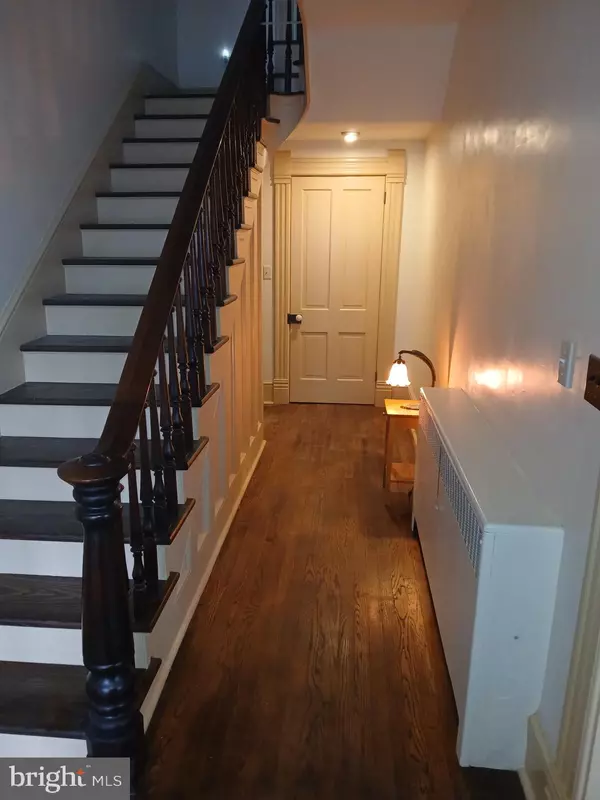 Hedgesville, WV 25427,105 W MAIN ST