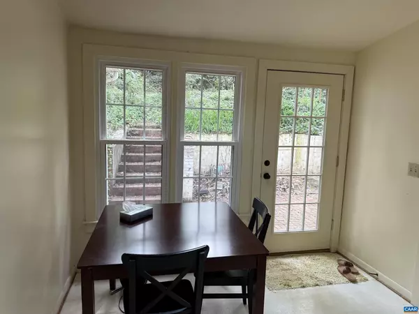Charlottesville, VA 22903,140 VALLEY RD