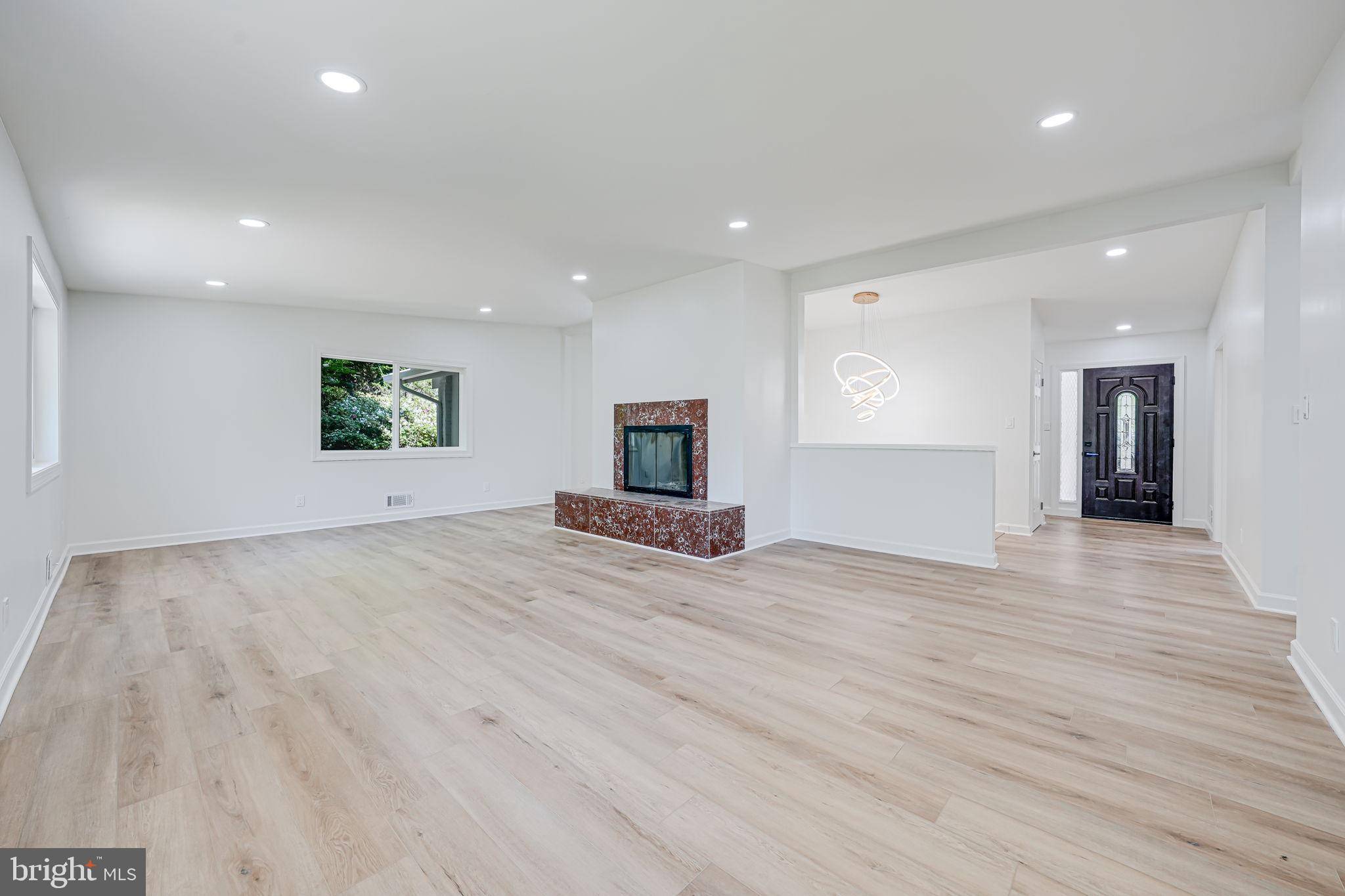 Mclean, VA 22102,866 CANAL DR