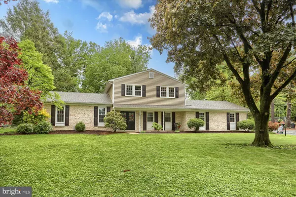 Harrisburg, PA 17112,4411 AVON DR