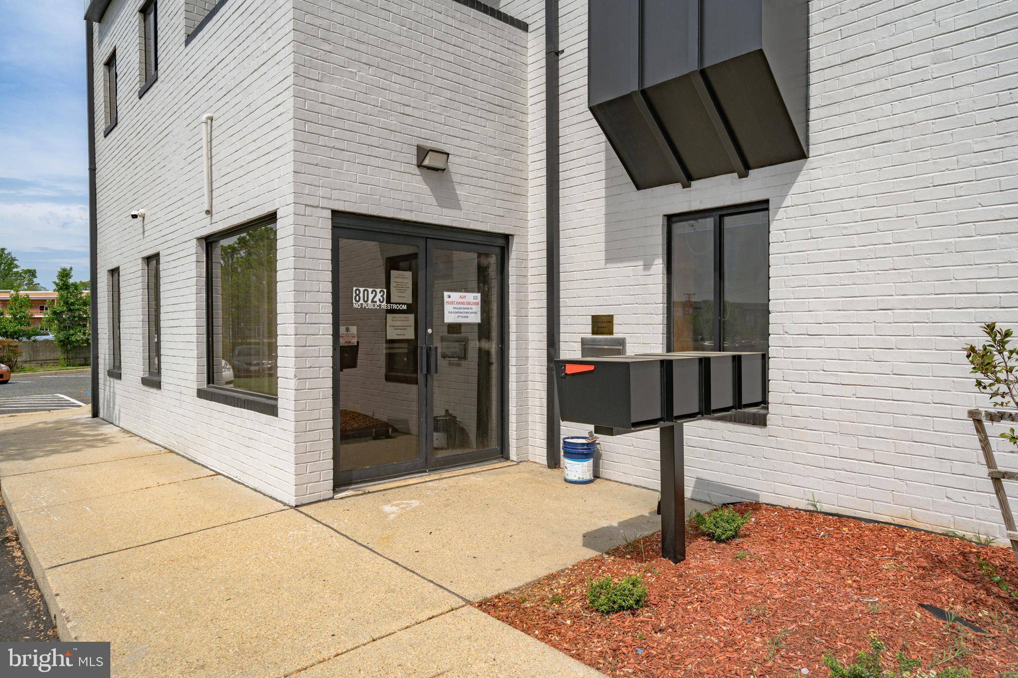 Clinton, MD 20735,8023 MALCOLM RD