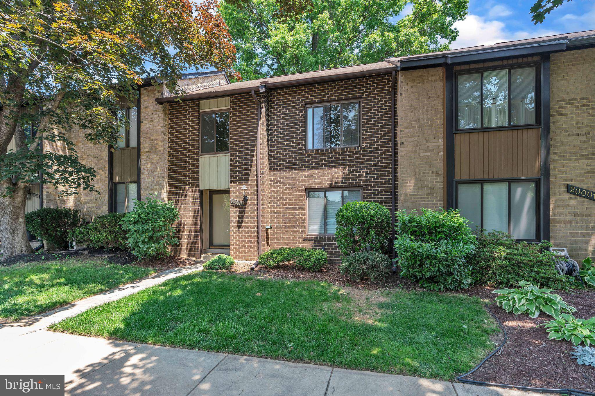 Gaithersburg, MD 20886,20003 HOB HILL WAY