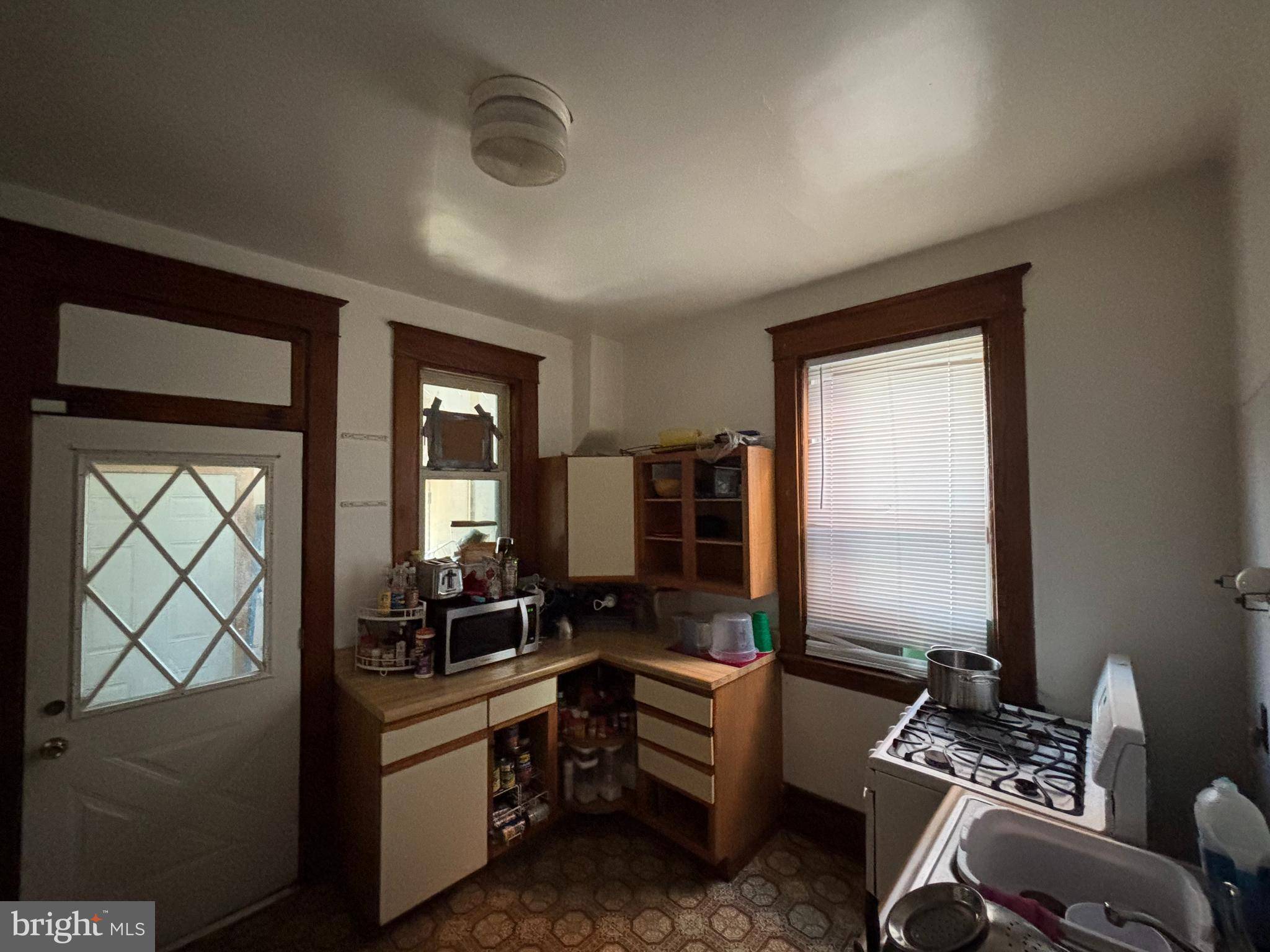 Harrisburg, PA 17104,1919 CHESTNUT ST