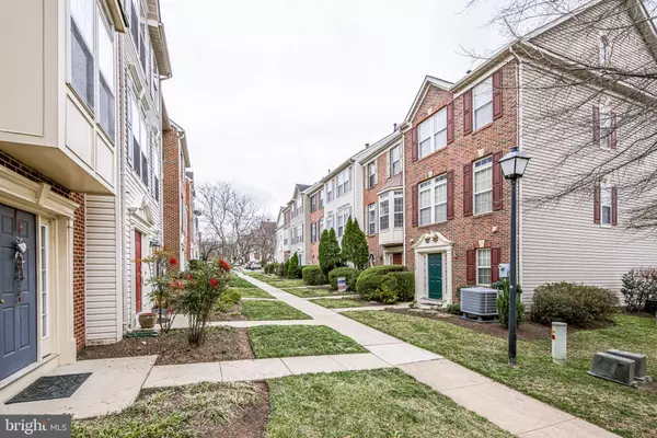 Alexandria, VA 22304,5857 PEARSON LN