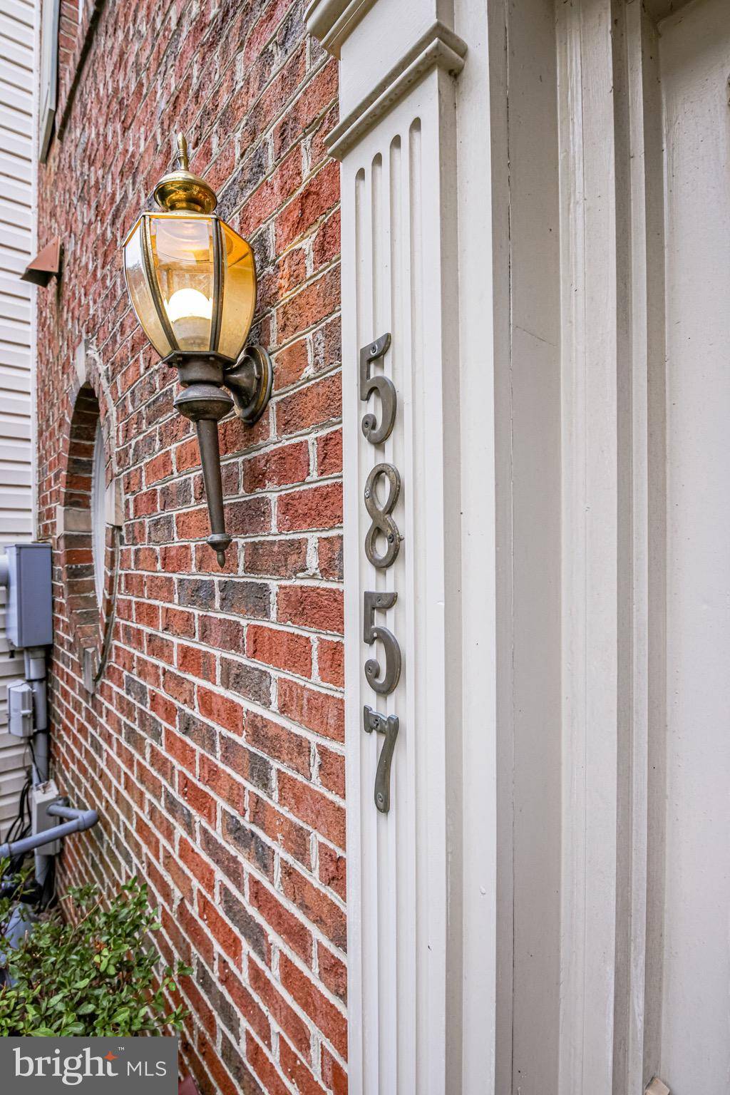Alexandria, VA 22304,5857 PEARSON LN