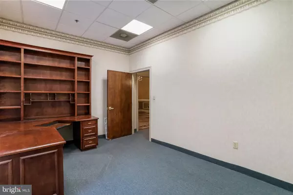 Hagerstown, MD 21740,20 WASHINGTON ST W #300