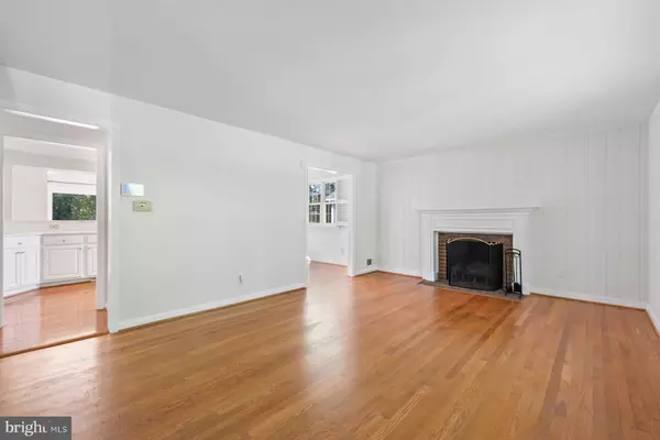 Bethesda, MD 20817,9407 WADSWORTH DR