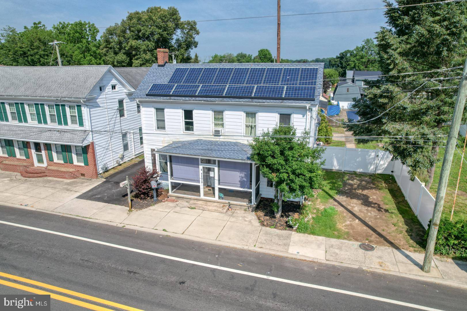 6 N RAILROAD AVE, Wyoming, DE 19934