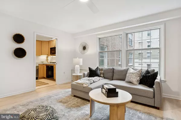 Washington, DC 20009,1880 COLUMBIA RD NW #204