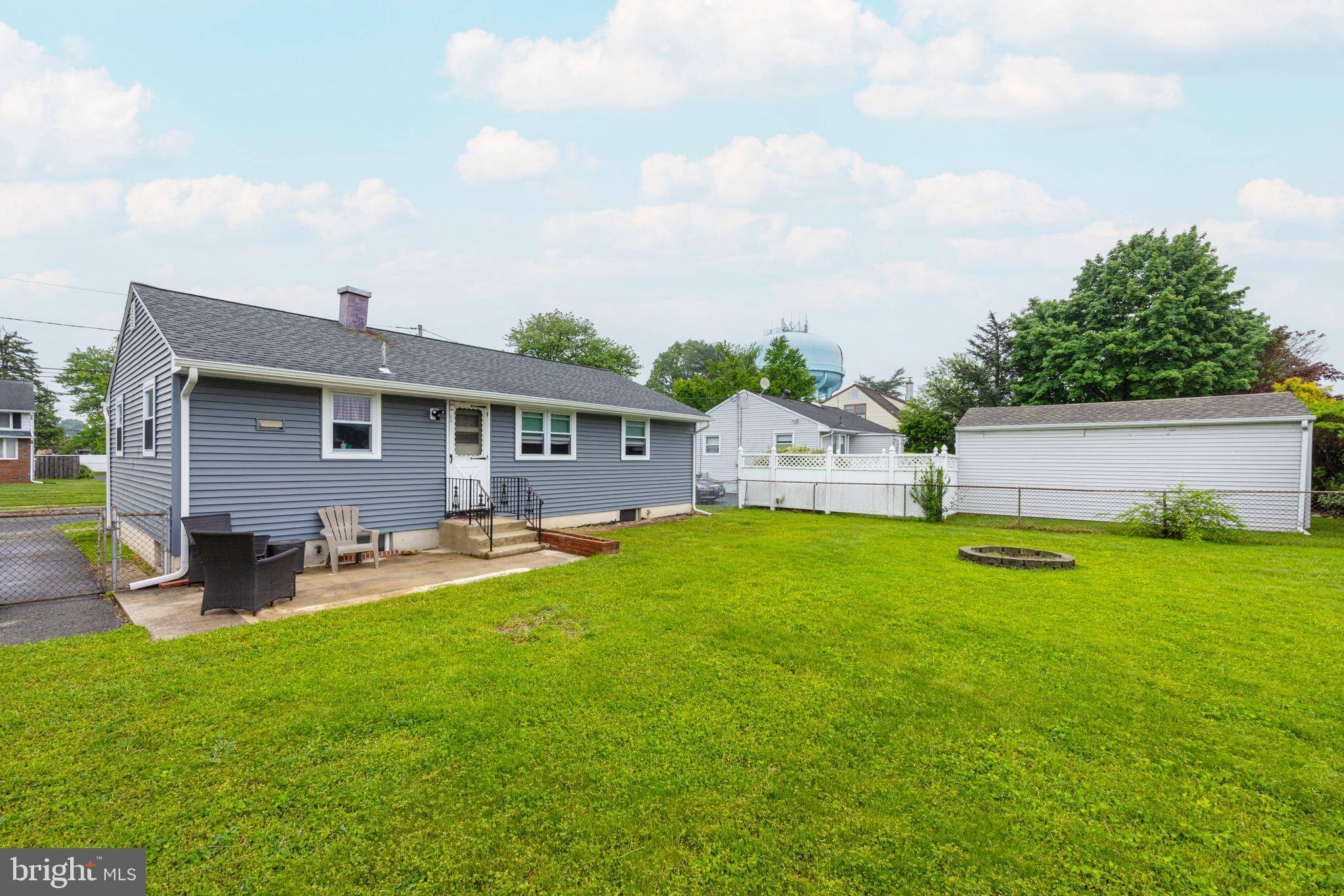 Hamilton, NJ 08610,29 KERR DR