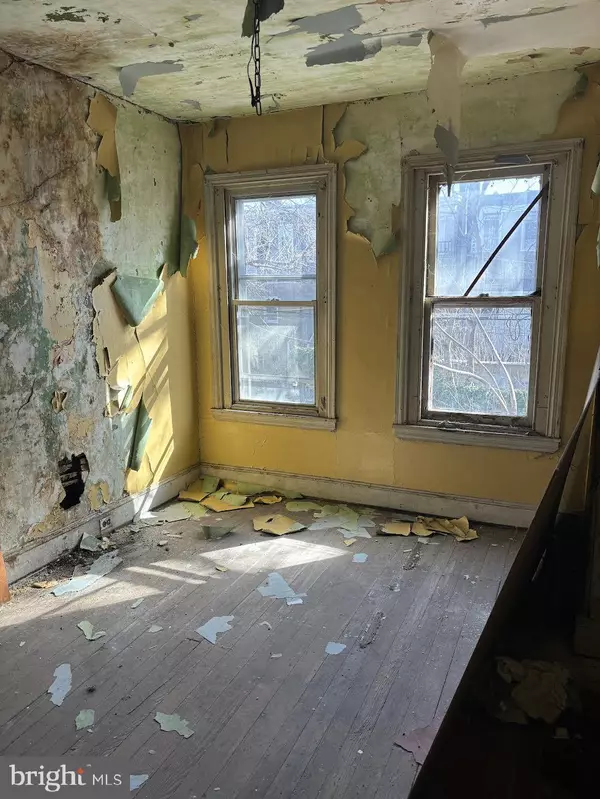 Philadelphia, PA 19104,4050 CAMBRIDGE ST