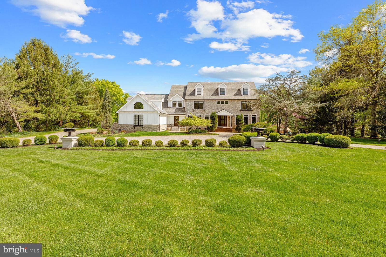 Newtown, PA 18940,24 WEATHERFIELD DR