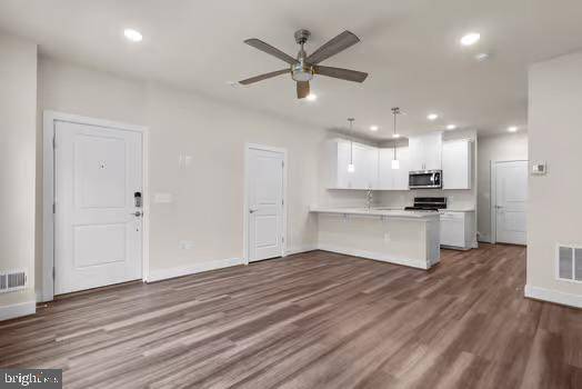 Gaithersburg, MD 20878,136 SALINGER DR #136