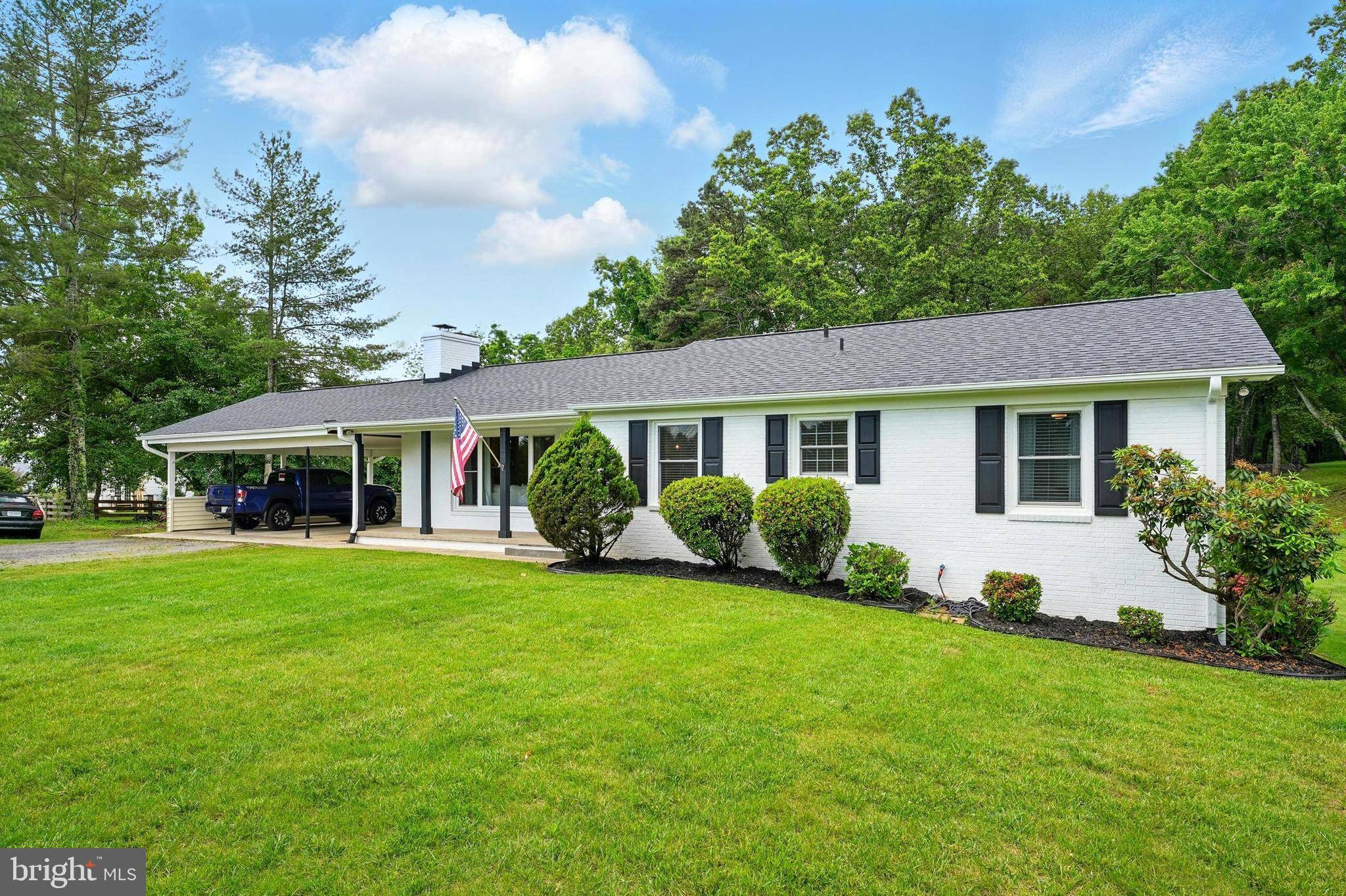 Earlysville, VA 22936,453 BUCK MOUNTAIN RD
