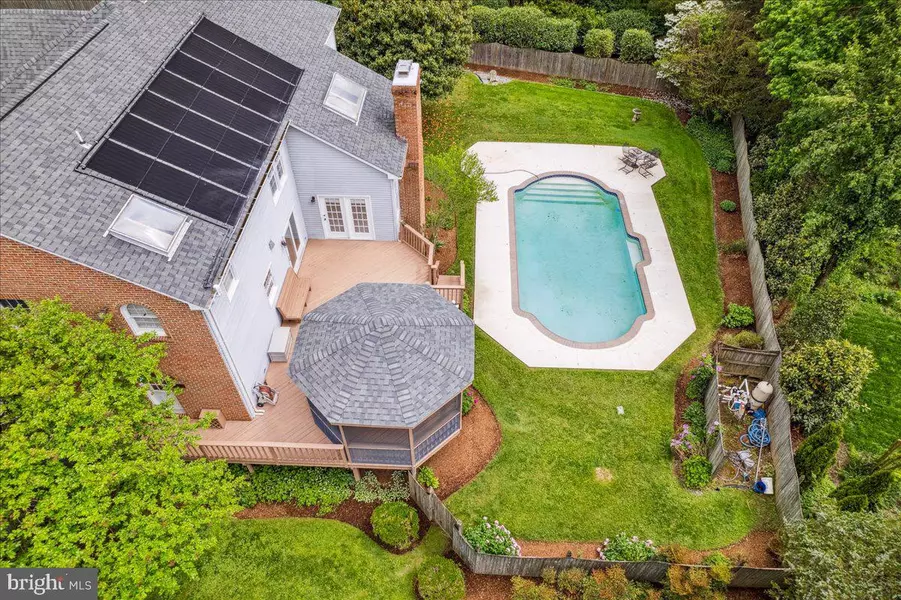 3020 FOX MILL RD, Oakton, VA 22124