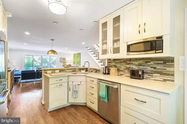 Washington, DC 20015,3709 HUNTINGTON ST NW
