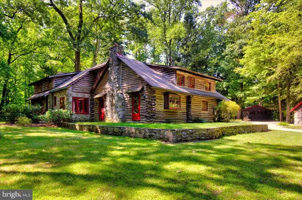 560 CLOTHIER SPRINGS RD, Malvern, PA 19355