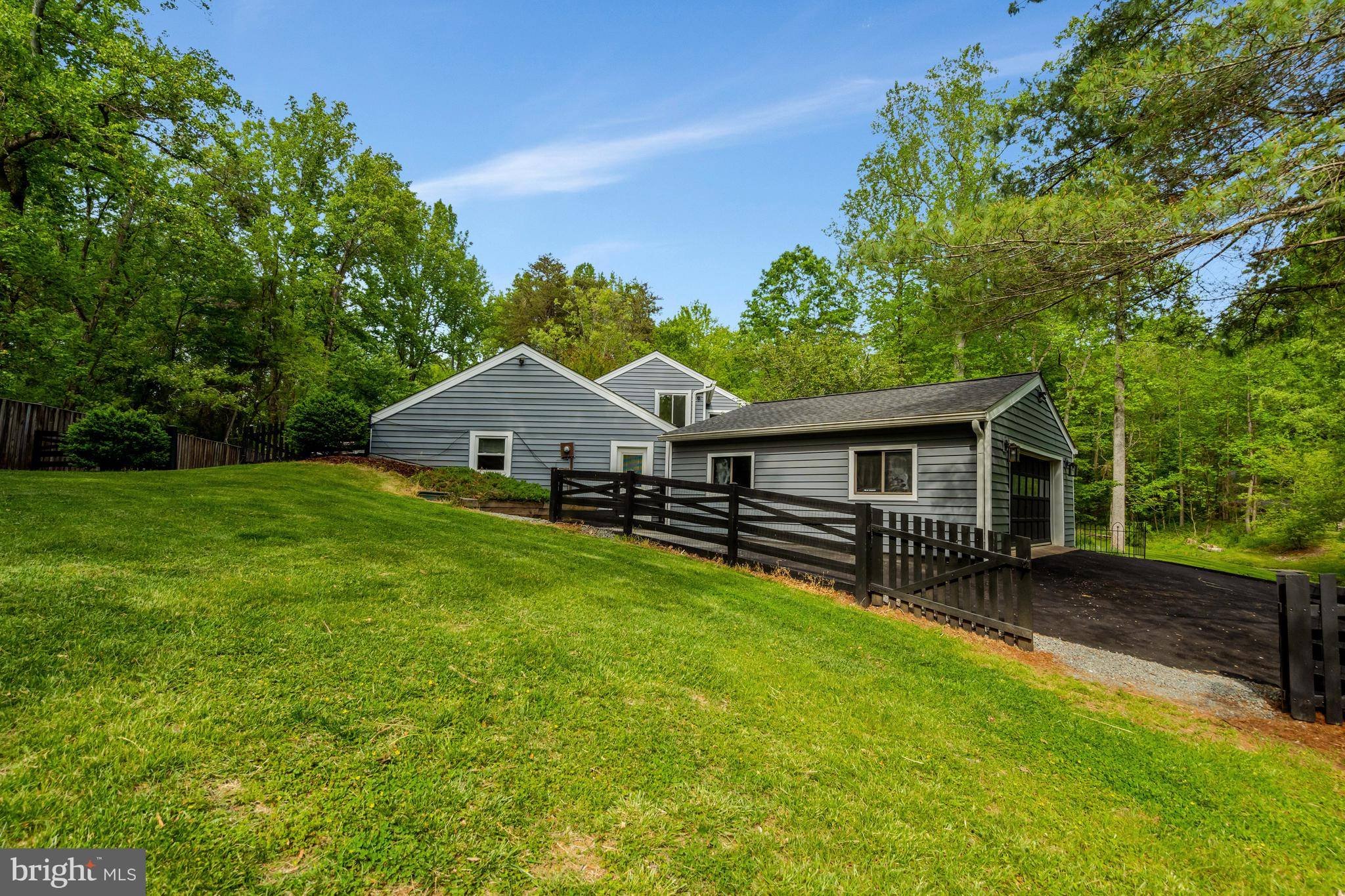 Warrenton, VA 20187,5602 RAIDER DR