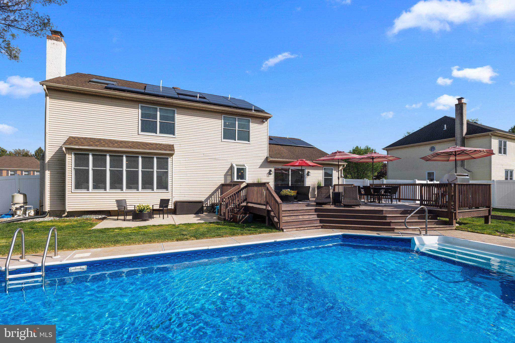 Upper Holland, PA 19053,65 HALS