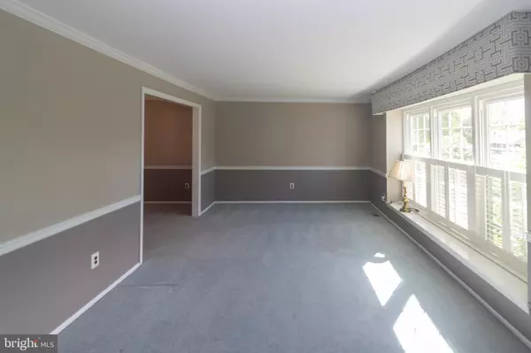 Delran, NJ 08075,104 DORADO DR