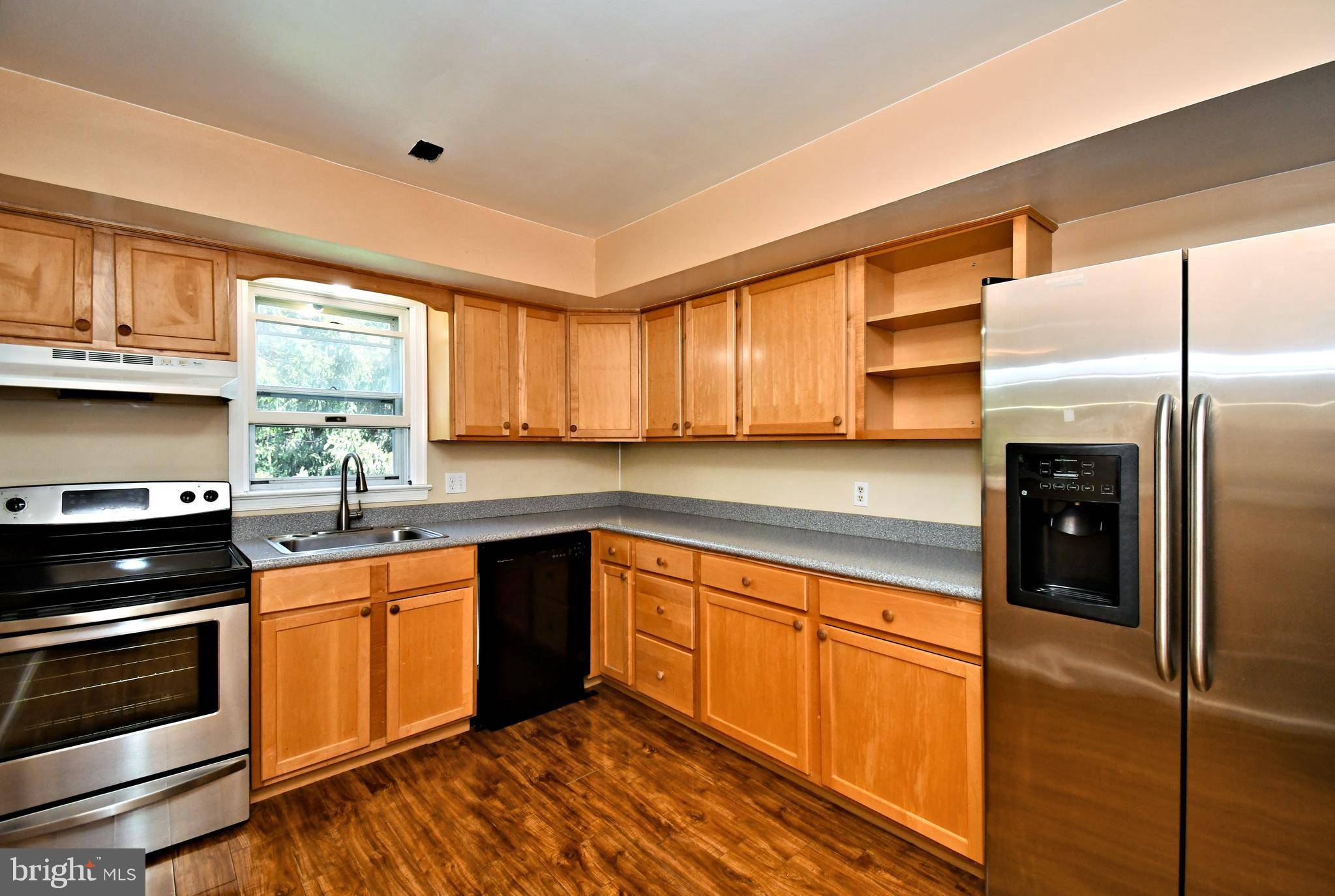 Telford, PA 18969,1 VALLEY DR