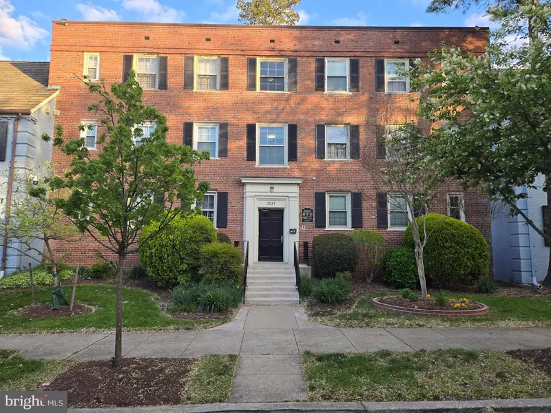 2125 SUITLAND TER SE #101, Washington, DC 20020