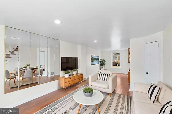 Philadelphia, PA 19124,734 LANDIS ST